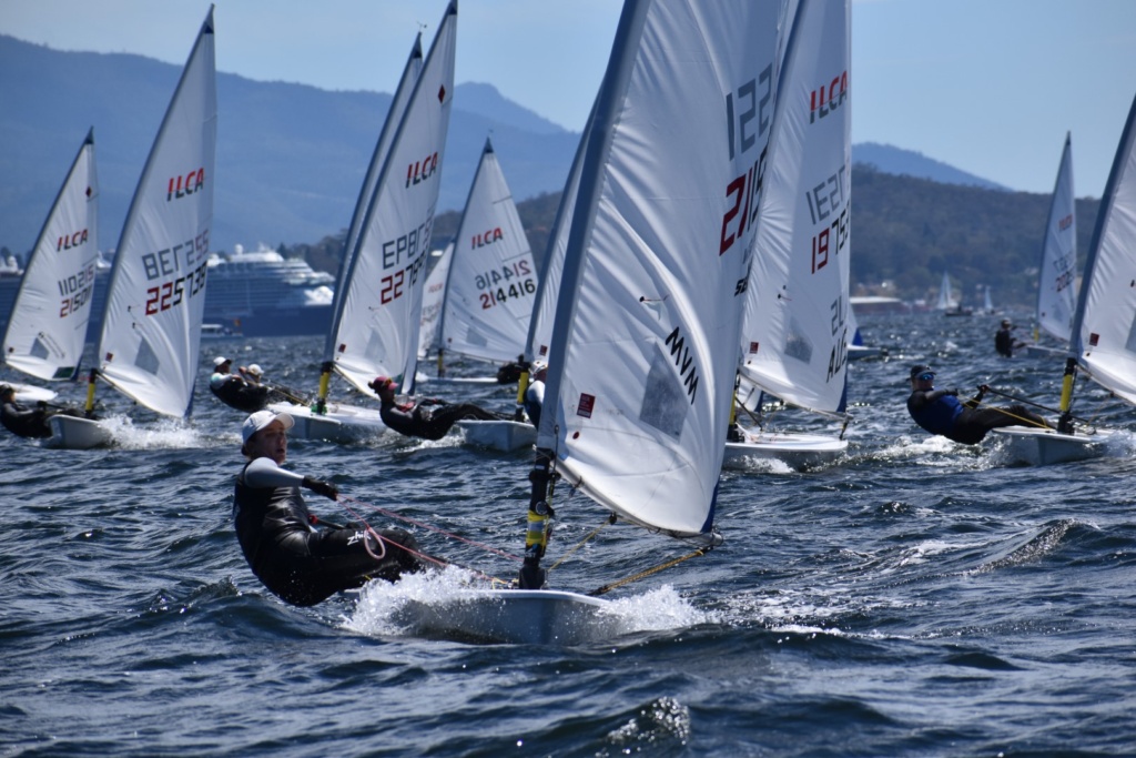 Érdi Mária ezüstérmet szerzett az ausztrál nyílt vitorlázó bajnokságon – kiváló formában folytatja a nemzetközi versenyzést