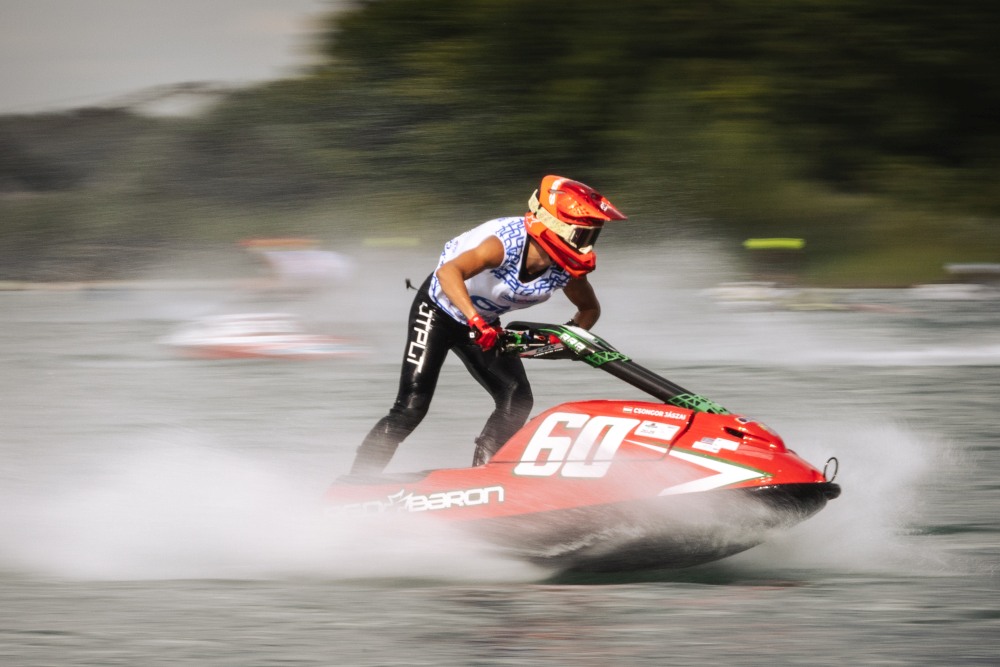 Magyar arany és drámai ezüst a jet-ski-világbajnokságon